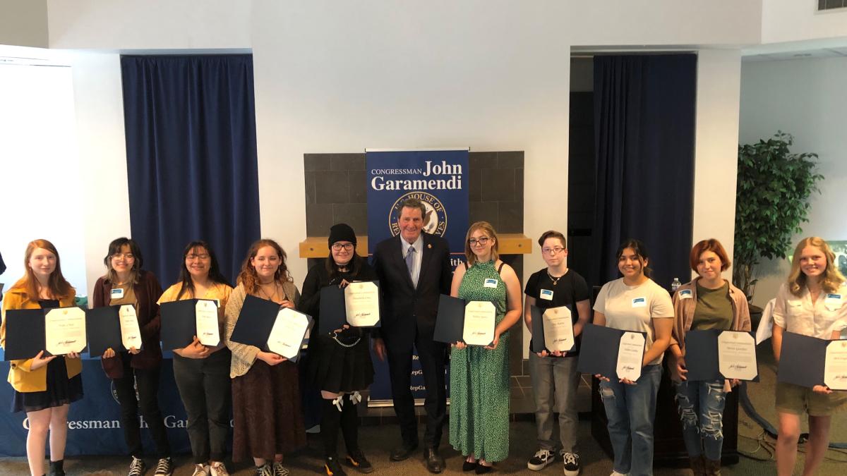 Garamendi and Art Comp Winners